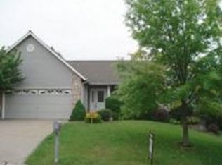 4848 Greenburg Dr, Saint Peters, MO