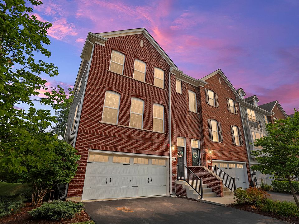 1st image of 2521 Huntleigh Ln