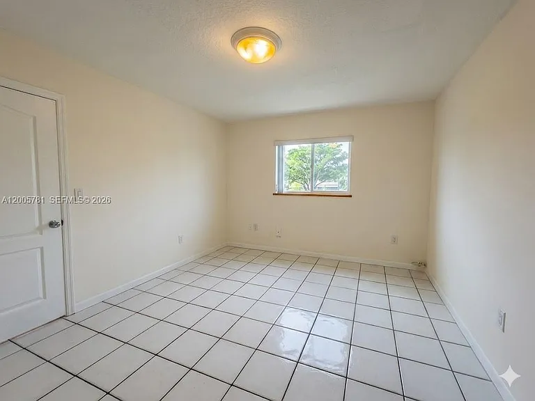 3052 SW 27th Ave #204 — Photo 9