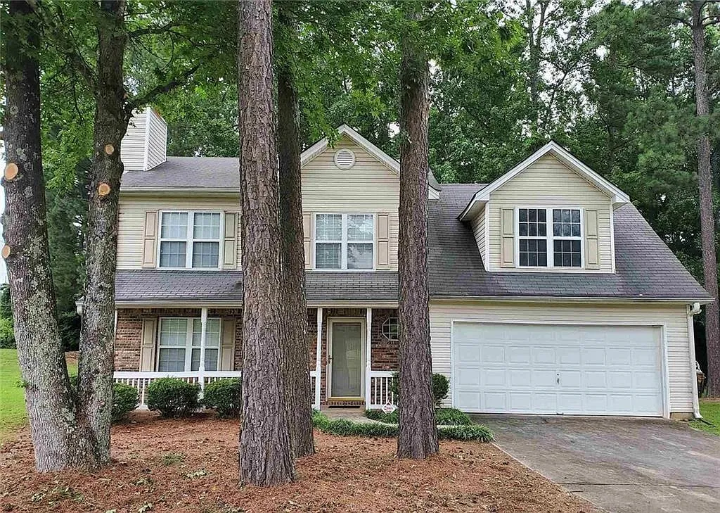 4 bed, 2.5 bath, 2000 sqft, $2,800 — Photo 1