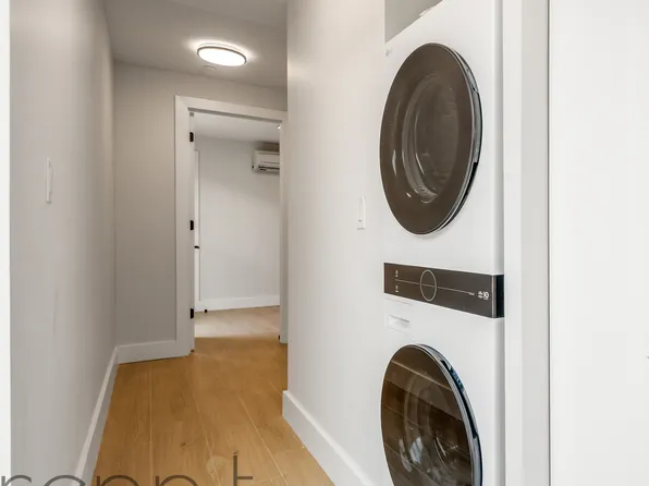 320 Linden Boulevard image 8 of 30