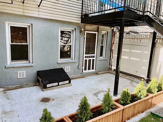 Rented by Compass | media 14