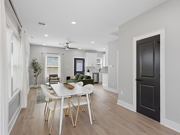 2nd image of 5034 Mallow St