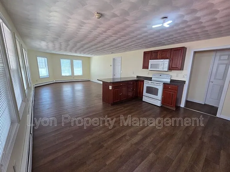 313 High St #1F — Photo 1