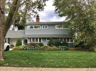 130 Cypress Ln S, Westbury, NY 11590