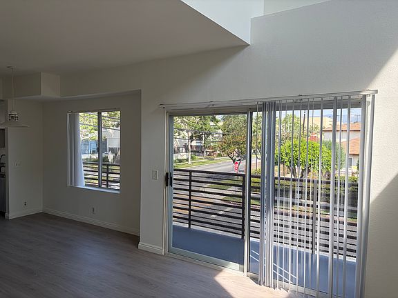 3rd image of 450 N Van Ness Ave APT 101