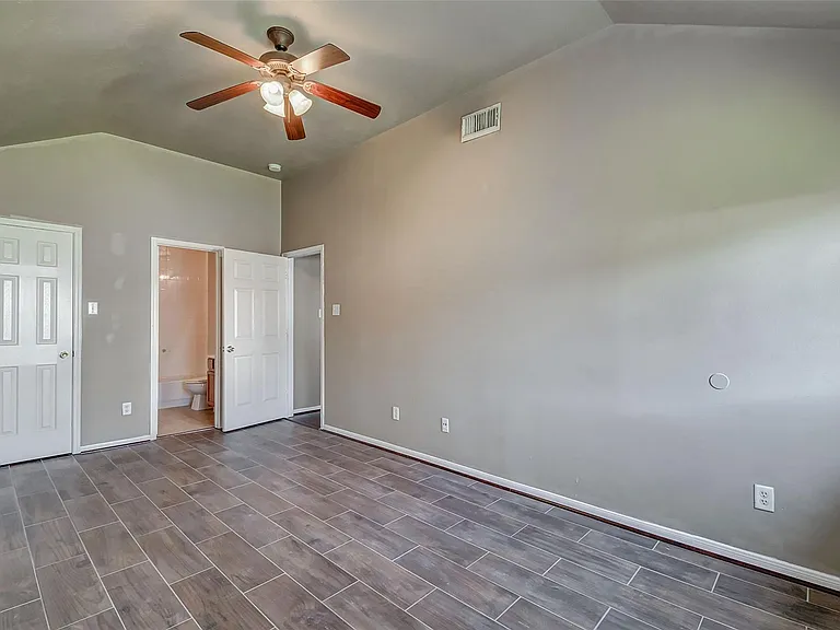 3906 Portman Glen Ln — Photo 14