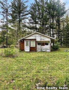 10624 W 22 1/2 Rd, Mesick, MI, 49668
