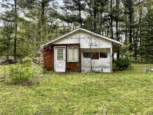10624 W 22 1/2 Rd, Mesick, MI 49668