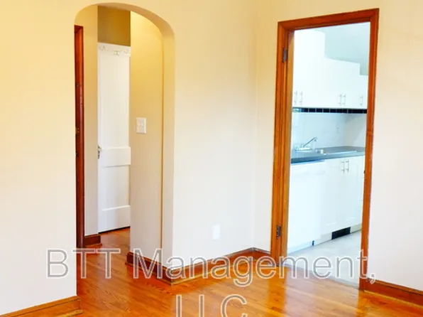 806 Houston Ave APT 2, Takoma Park, MD 20912