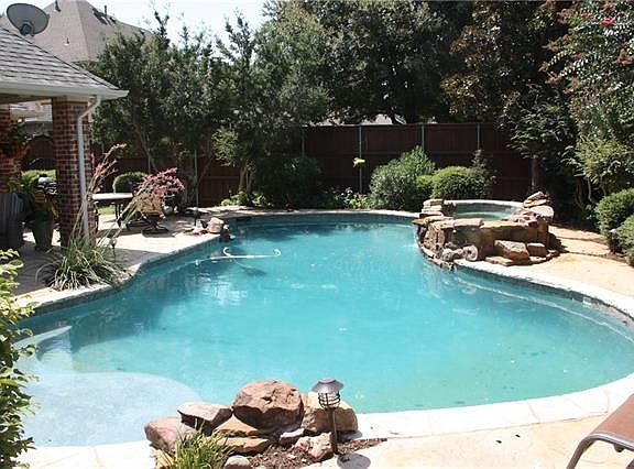 4th image of 317 Martel Ct