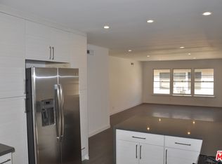 348 S Elm Dr APT 1, Beverly Hills, CA 90212