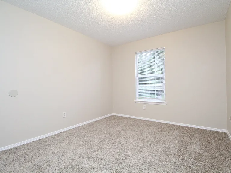 3740 Frontera Cir — Photo 10