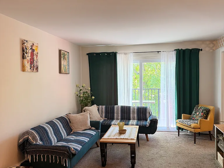819 E Miner St #3C — Photo 4