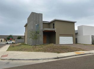 209 Woodway Dr, Laredo, TX 78041