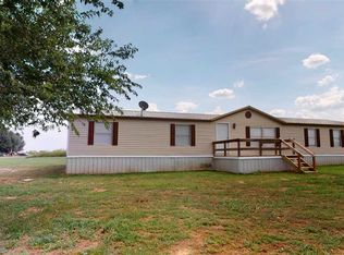 185 Pond Dr, Elgin, OK 73538