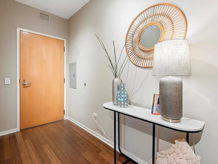 123 S Green St #903B — Photo 16