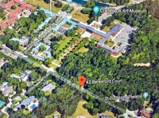 42 Beresford Ct, Bloomfield Hills, MI 48304