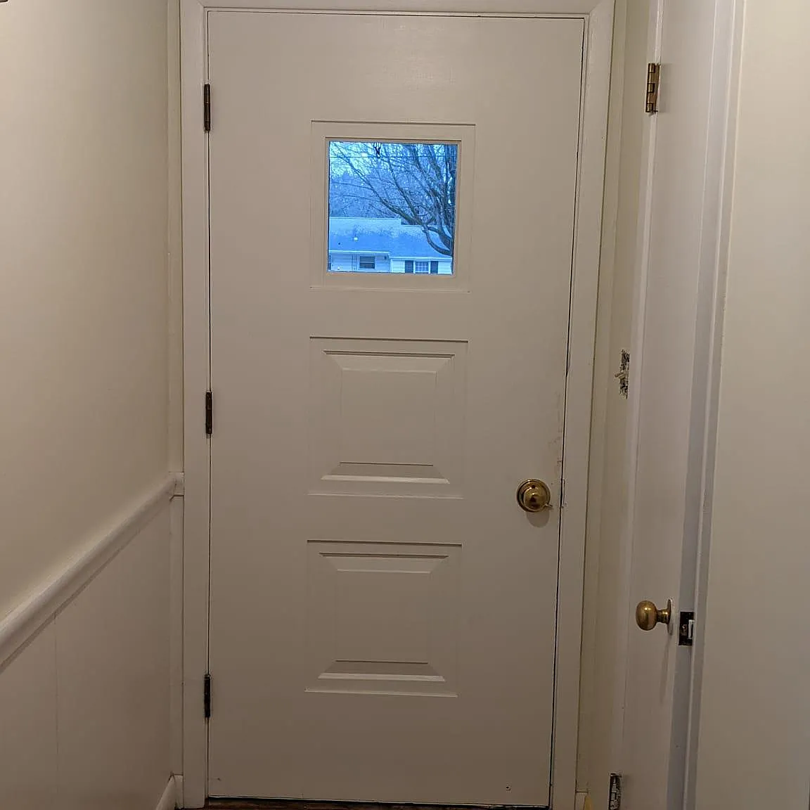 1172 Academy Dr — Photo 2