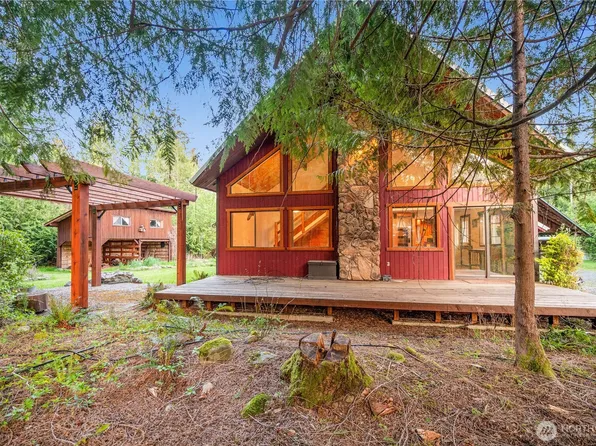 7740 Silver Lake Road, Maple Falls, WA 98266