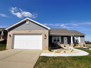 811 Victorian Ave, Waterloo, IL 62298