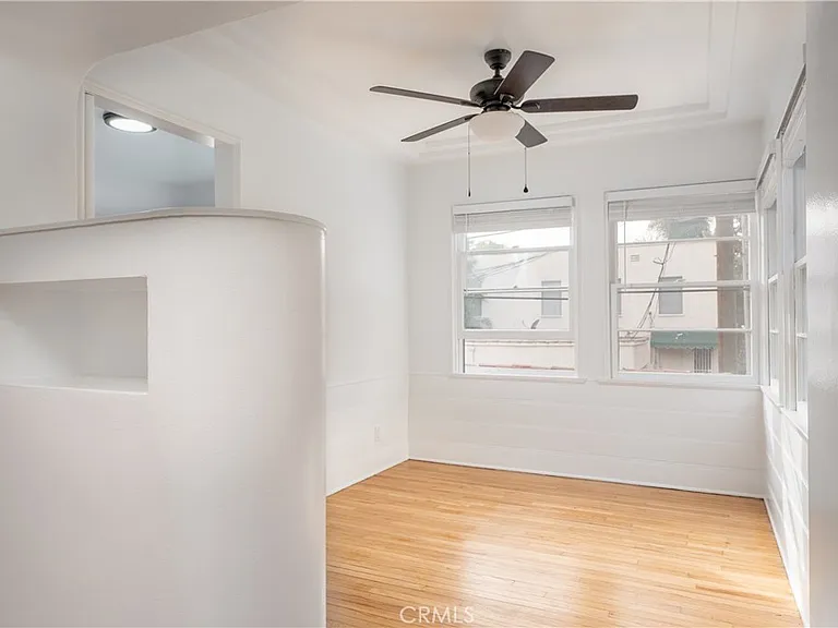 265 N Swall Dr — Photo 7