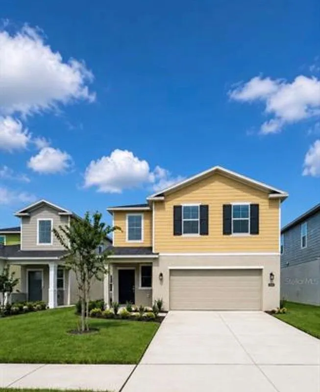 4 bed, 2.5 bath, 2280 sqft, $2,250 — Photo 1