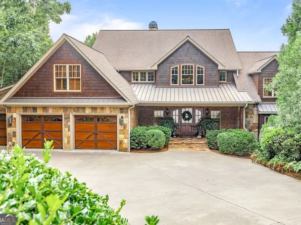 795 Chenocetah Dr, Cornelia, GA 30531