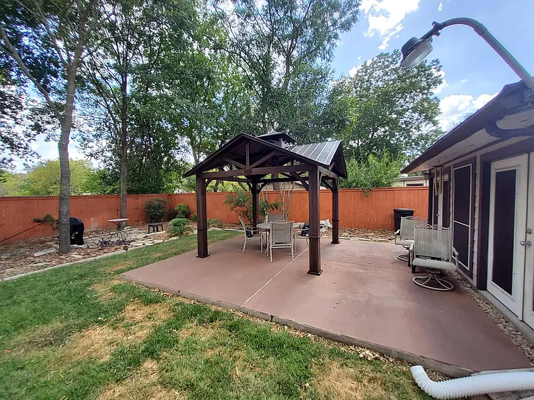 334 W Byrd Blvd — Photo 5