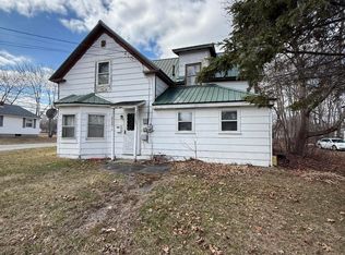 19 Perry Street, Lincoln, ME 04457