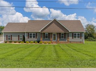 564 Richland Farms Dr, Manchester, TN 37355