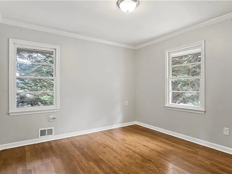 756 Patricia Dr — Photo 24