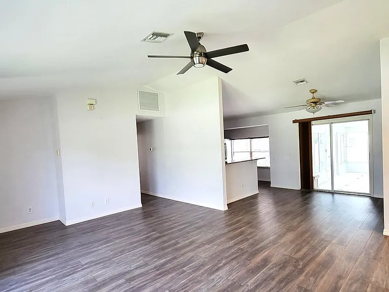 1863 Calahan Ave — Photo 5