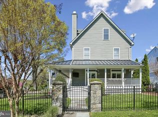 4557 Fairfield Dr, Bethesda, MD 20814