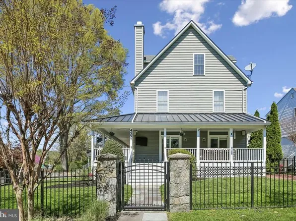 4557 Fairfield Dr, Bethesda, MD 20814