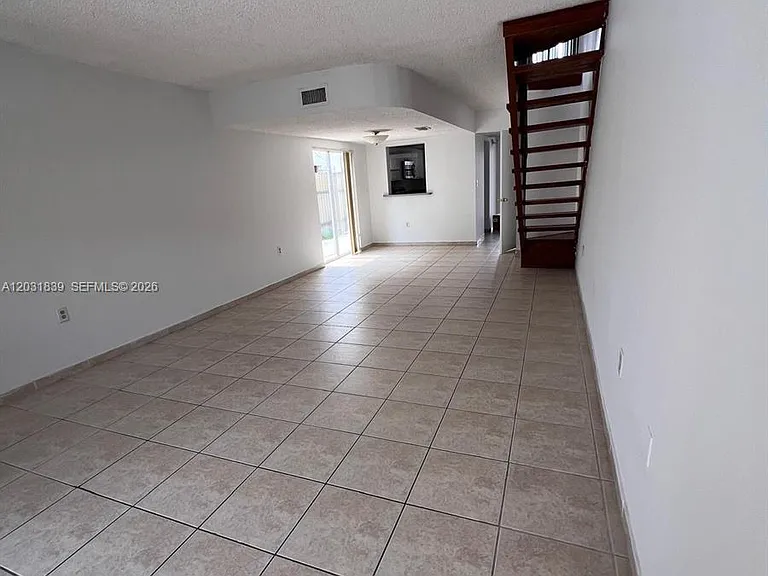 1074 W 38th St #32 — Photo 6