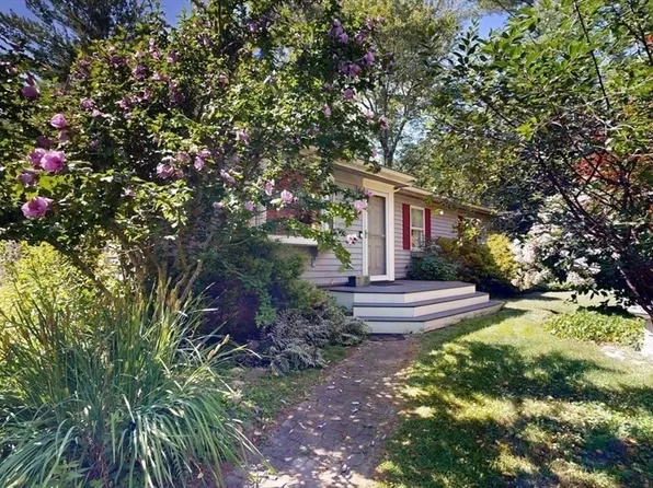 31 Mason St, Williamstown, MA 01267