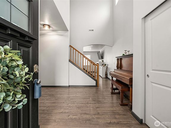 4th image of 14414 99th Avenue SE