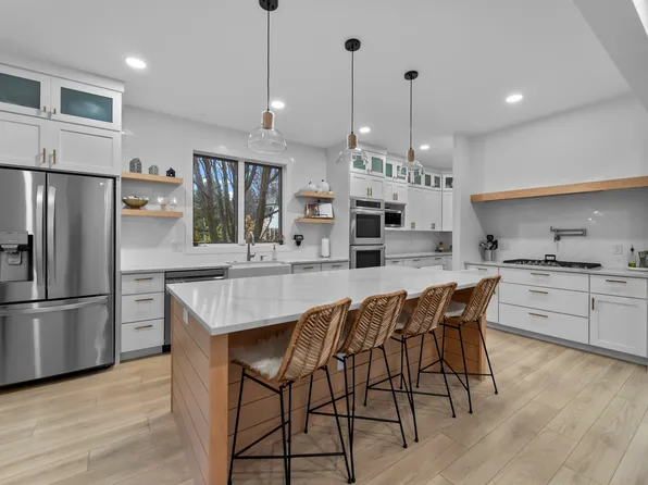 2128 Steven St, Sun Prairie, WI 53590