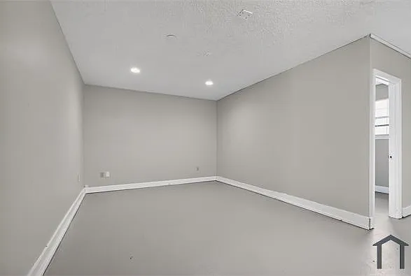 968 Pine Ridge Dr — Photo 30