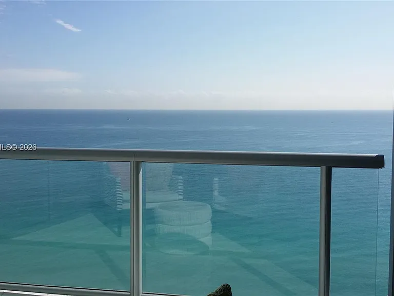 17121 Collins Ave #2306 — Photo 6