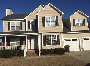 15 Edgecombe Dr, Spring Lake, NC 28390