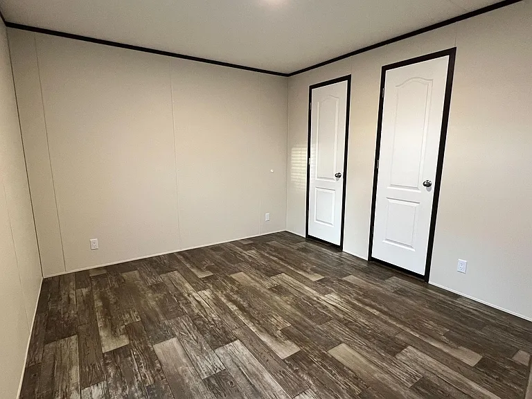 25214 Gratiot Ave #141 — Photo 18