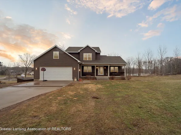 9671 Lakeside Dr, Perrinton, MI 48871