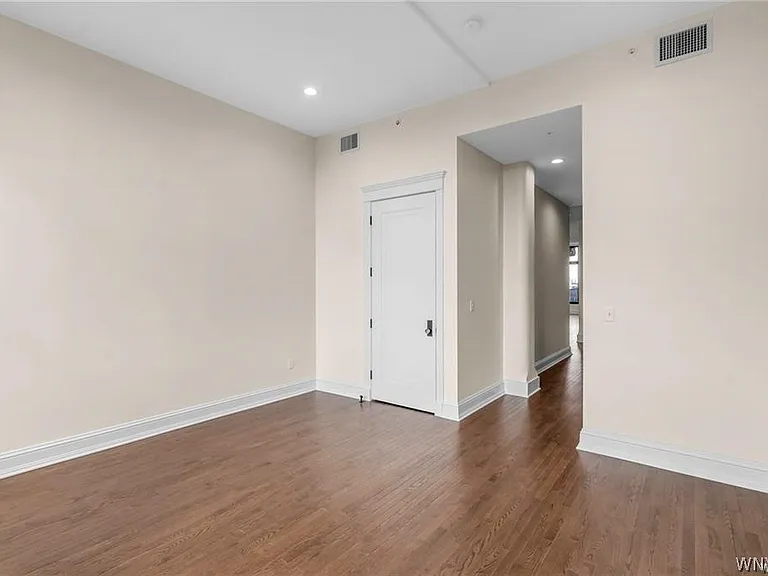 674 Main St #3 — Photo 33