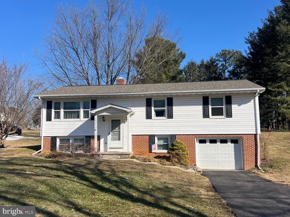 3011 Glenvue Dr, Westminster, MD 21157