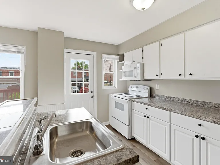 849 Loalan Ave — Photo 5