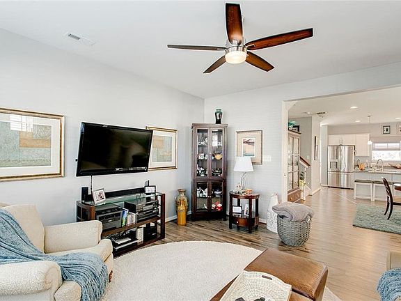 5th image of 8017 Rutland Village Dr