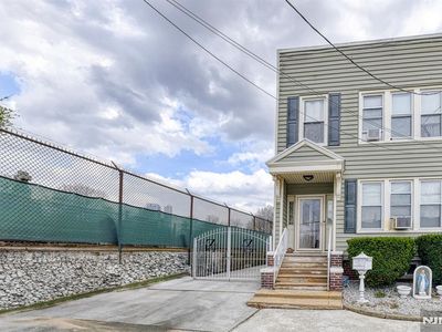 472 Mallory Ave, Jersey City, NJ, 07306