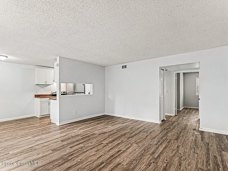 2181 Agora Cir SE #106 — Photo 3